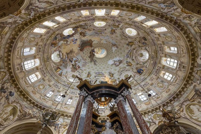 La salita alla cupola del Santuario di Vicoforte riapre in occasione del Raduno Aerostatico dell’Epifania