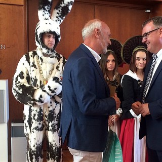 Imperia: per la festa del "Coniglio del Lago", l'Assessore Podestà in visita a Friedrichshafen: "Gemellaggio da valorizzare" Imperia: per la festa del "Coniglio del Lago", l'Assessore Podestà in visita a Friedrichshafen: "Gemellaggio da valorizzare"