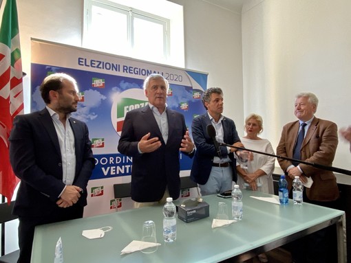 Le immagini dalla sede di Forza Italia Ventimiglia