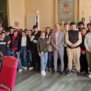 Sanremo: visita di due classi dell'Istituto Comprensivo 'Centro Levante' ieri in Comune