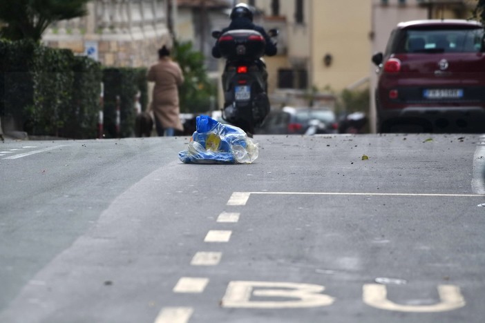 Sanremo: vento forte in tutta la provincia: ordinanza del Sindaco, chiusi parchi e giardini per tutta la giornata Sanremo: vento forte in tutta la provincia: ordinanza del Sindaco, chiusi parchi e giardini per tutta la giornata