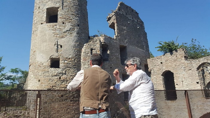 Alle origini della nostra civiltà : Visita guidata a Dolceacqua con il curatore Aldo Jean Herlaut alla mostra “Claude Monet, ritorno in Riviera”