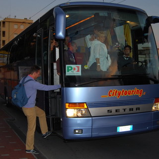 Bordighera: partiti poco fa gli esponenti del PD alla volta della 'Festa' di Torino