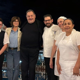Gianfranco Vissani incanta Diano Marina: "Accoglienza splendida e cucina eccellente" Gianfranco Vissani incanta Diano Marina: "Accoglienza splendida e cucina eccellente"