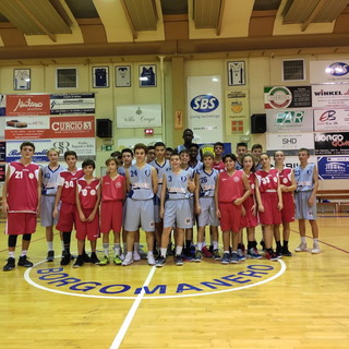 Pallacanestro: gli under 14 del Ventimiglia al 'Basket Pumpkin international basketball' Pallacanestro: gli under 14 del Ventimiglia al 'Basket Pumpkin international basketball'