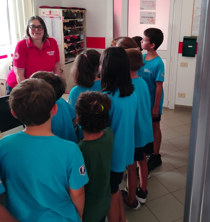 Bordighera: mattinata con i giovani del centro estivo alla Croce Rossa della città delle palme (Foto)