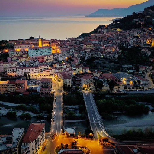 Ventimiglia: il 18 dicembre le elezioni per il rinnovo del Comitato di Quartiere 'Centro città' Ventimiglia: il 18 dicembre le elezioni per il rinnovo del Comitato di Quartiere 'Centro città'