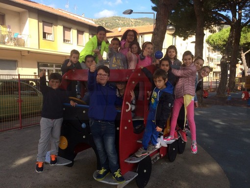 Taggia: visita della scuola Primaria di Castellaro al frantoio 'Nuvolone' di Taggia (Foto)