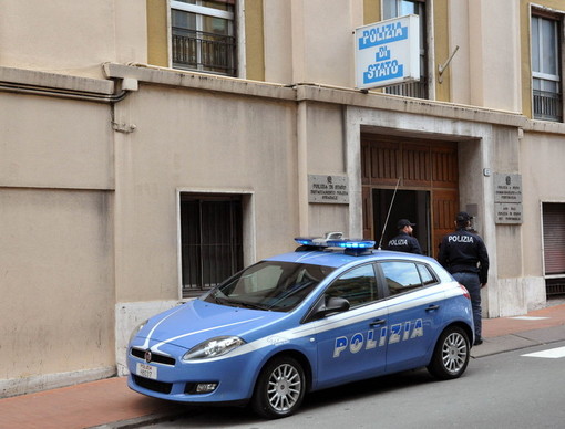 Sanremo: arrestato un truffatore bielorusso grazie al potenziamento dei servizi estivi della Polizia di Stato Sanremo: arrestato un truffatore bielorusso grazie al potenziamento dei servizi estivi della Polizia di Stato