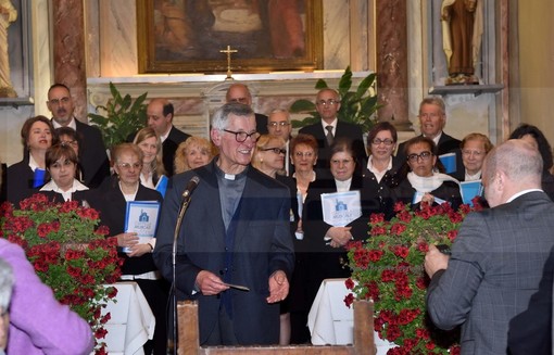 Sanremo: termina oggi la visita pastorale del Vescovo a San Giacomo, ieri festa insieme ai fedeli (Foto) Sanremo: termina oggi la visita pastorale del Vescovo a San Giacomo, ieri festa insieme ai fedeli (Foto)