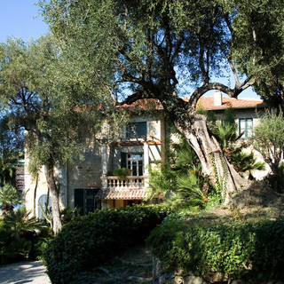 Bordighera: le ville ed i giardini della città delle palme devolveranno l'incasso del weekend ai comuni colpiti dal sisma