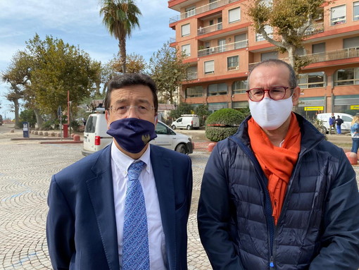 Ventimiglia: visita del Questore Pietro Milone "Solidarietà ma anche attenzione alla ricostruzione" (Foto e Video) Ventimiglia: visita del Questore Pietro Milone "Solidarietà ma anche attenzione alla ricostruzione" (Foto e Video)