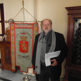 Ventimiglia: “Alta professionalità e spirito di sacrificio non comune”, riconoscimento ufficiale dalla procura di Lucca per il maggiore di Polizia Locale Vasco Comaschi