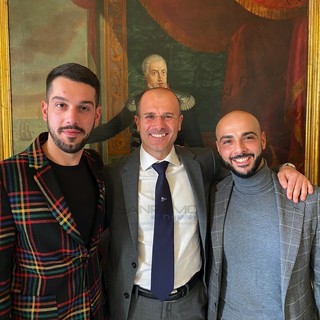 Valerio Vadini e Raffaele Martino con l'assessore Alessandro Sindoni
