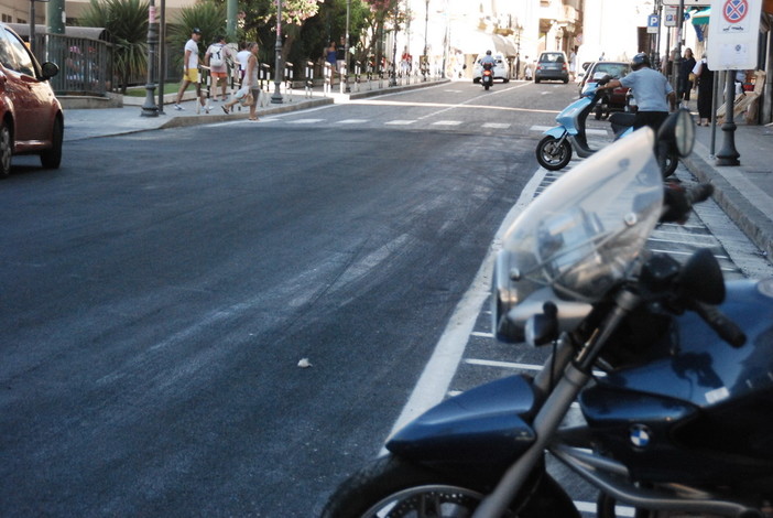 Sanremo: parcheggia pagamento in via Manzoni, i dubbi della nostra lettrice Marilena