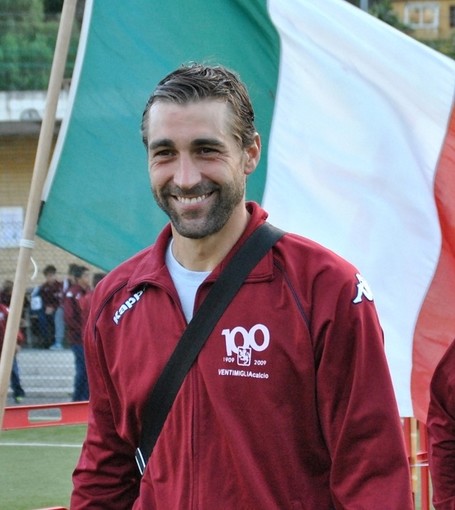 Ventimiglia Calcio, nel successo sul Rivasamba c'è anche la firma di Cafournelle: "Siamo stati bravi, proveremo a ripeterci a Busalla" Ventimiglia Calcio, nel successo sul Rivasamba c'è anche la firma di Cafournelle: "Siamo stati bravi, proveremo a ripeterci a Busalla"