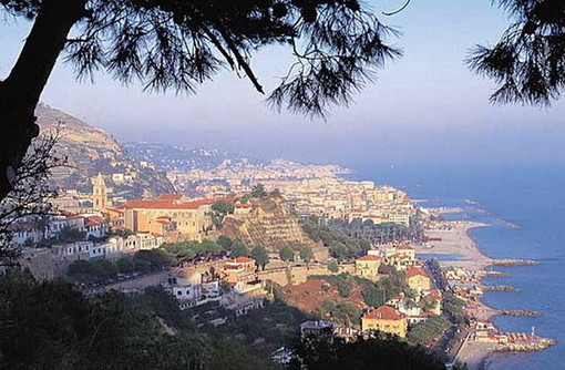 Vallecrosia: lettrice scontenta dell'azione politica locale denuncia alcuni problemi non risolti in città Vallecrosia: lettrice scontenta dell'azione politica locale denuncia alcuni problemi non risolti in città