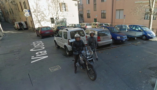 La foto di via Costa tratta da Google Maps La foto di via Costa tratta da Google Maps