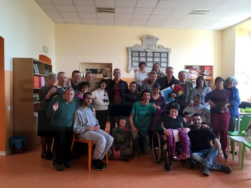 Sanremo: gli auguri di Buona Pasqua del Sindaco Alberto Biancheri, questa mattina all'Anffas Sanremo: gli auguri di Buona Pasqua del Sindaco Alberto Biancheri, questa mattina all'Anffas