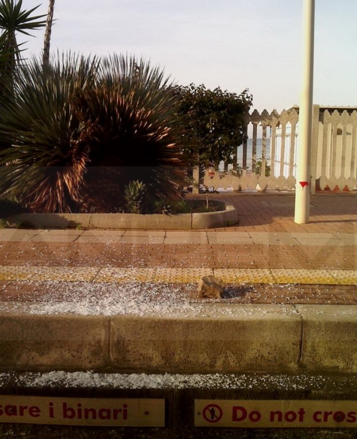 Bordighera: atti vandalici nel weekend alla stazione ferroviaria, la rabbia dei dipendenti Fs e dei tassisti locali Bordighera: atti vandalici nel weekend alla stazione ferroviaria, la rabbia dei dipendenti Fs e dei tassisti locali