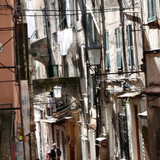 Sanremo: murales nel centro storico, il progetto del Comitato di Quartiere 'La Pigna - La storia siamo Noi'