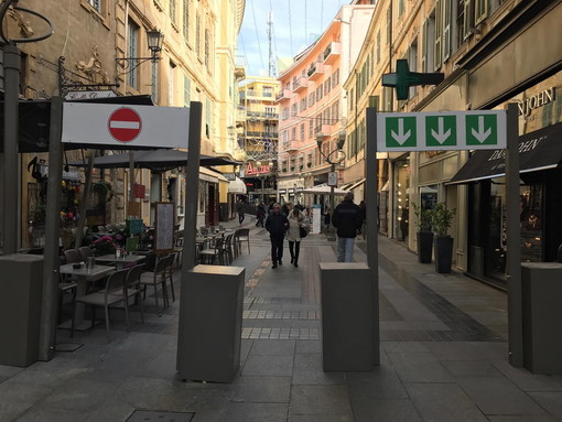 Sanremo: al via l'operazione sicurezza per il Festival, per la prima volta installate le transenne 'antipanico' (Foto)