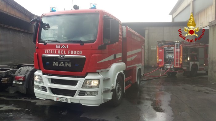 Camporosso: 30 balle di fieno distrutte dal fuoco stamattina in un allevamento di animali