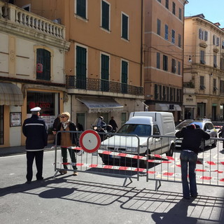 Milano-Sanremo 2016: iniziata la modifica alla viabilità cittadina, via Feraldi a senso unico mare-monte Milano-Sanremo 2016: iniziata la modifica alla viabilità cittadina, via Feraldi a senso unico mare-monte