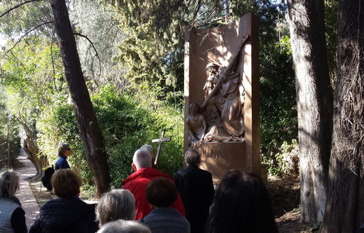 Sanremo: da domani e per tutti i venerdì di Quaresima a 'Boscobello' la 'Via Crucis' meditata Sanremo: da domani e per tutti i venerdì di Quaresima a 'Boscobello' la 'Via Crucis' meditata