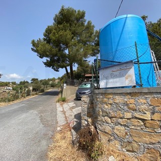 Sanremo: Collette Beulle senz'acqua, dal Comune arrivano due autobotti e l'aiuto di Protezione Civile e Rangers
