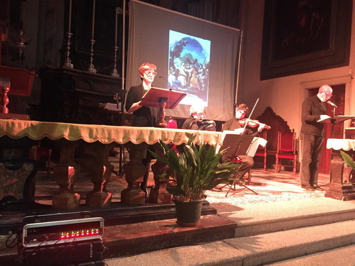 La ‘Via Crucis Multimediale’ realizzata nella Collegiata di San Giovanni a Imperia ieri sul Lago d'Orta La ‘Via Crucis Multimediale’ realizzata nella Collegiata di San Giovanni a Imperia ieri sul Lago d'Orta