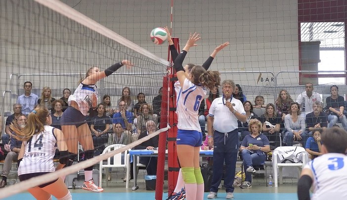 Pallavolo: Riviera e Mazzucchelli insieme e le Under 18 della Grafiche Amadeo volano in testa al girone