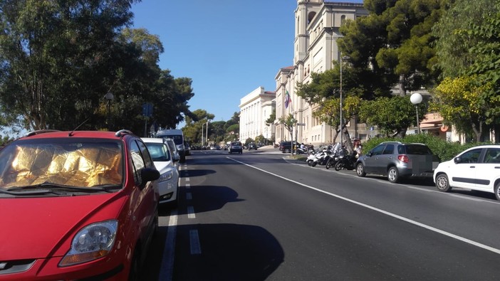 Imperia: più spazi per le auto e stop ai camper in viale Matteotti, Gagliano "Vogliamo tenere il centro città più controllato" Imperia: più spazi per le auto e stop ai camper in viale Matteotti, Gagliano "Vogliamo tenere il centro città più controllato"