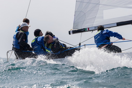 Vela: J/70 Cup a Sanremo oggi vento a 15 nodi e onda formata per una giornata 'terribile' Vela: J/70 Cup a Sanremo oggi vento a 15 nodi e onda formata per una giornata 'terribile'