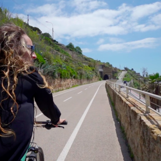 Sanremo piena per Pasqua: hotel quasi sold out, seconde case occupate e ciclabile presa d’assalto dai turisti