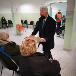La visita del sindaco Scullino al centro vaccinale