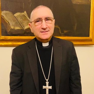 Il Vescovo Borghetti lancia il suo messaggio per Natale "Siamo ancora in difficoltà ma la grotta di Betlemme è sorgente di speranza" Il Vescovo Borghetti lancia il suo messaggio per Natale "Siamo ancora in difficoltà ma la grotta di Betlemme è sorgente di speranza"