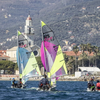 Vela: oltre 60 le imbarcazioni riunite a Diano Marina per l’ultima tappa del circuito nazionale