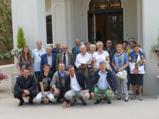 Visita dei soci francese del Rotary Club Sanary-Bandol-Ollioules sulla pista ciclabile Visita dei soci francese del Rotary Club Sanary-Bandol-Ollioules sulla pista ciclabile