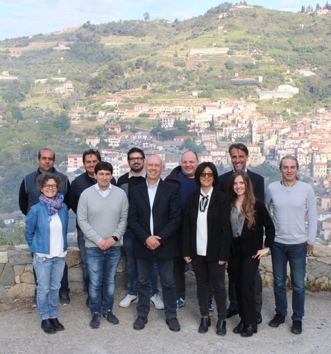 San Biagio della Cima, il candidato sindaco Valter Massimo Biancheri e la sua lista incontrano la cittadinanza (Foto) San Biagio della Cima, il candidato sindaco Valter Massimo Biancheri e la sua lista incontrano la cittadinanza (Foto)