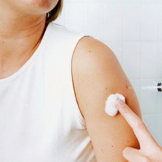 Sanitá: approvata in Regione estensione vaccinale gratuita per pazienti sieropositivi, Viale “Un atto concreto per sensibilizzare sui rischi hiv”