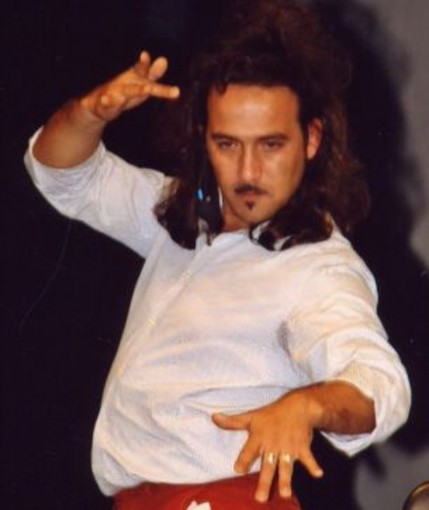 Marina degli Aregai: questa sera per 'I venerdì del porto' lo spettacolo con William Catania