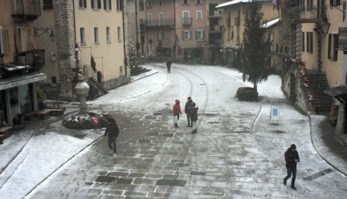 Nevischio in centro a Limone Nevischio in centro a Limone