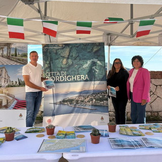 Bordighera porta i sapori italiani in Francia: successo per il Marché des Saveurs a Villefranche-sur-Mer Bordighera porta i sapori italiani in Francia: successo per il Marché des Saveurs a Villefranche-sur-Mer