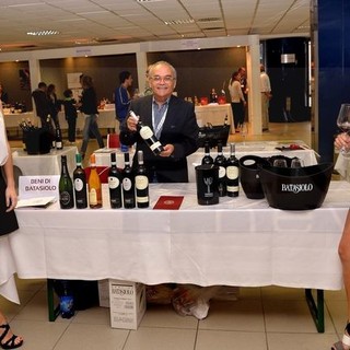 Continua fino a questa sera alle 20 "Wine in Sanremo" manifestazione dedicata ai vini italiani Continua fino a questa sera alle 20 "Wine in Sanremo" manifestazione dedicata ai vini italiani