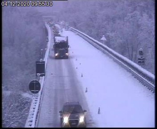 Autostrada A6 chiusa ai mezzi pesanti da Carmagnola a Savona e dal bivio con la A10 fino a Ceva Autostrada A6 chiusa ai mezzi pesanti da Carmagnola a Savona e dal bivio con la A10 fino a Ceva