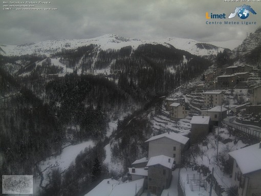 Monesi imbiancata anche questa mattina nella webcam da Piaggia Monesi imbiancata anche questa mattina nella webcam da Piaggia