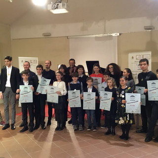 Due allievi pianisti dell’Associazione 'Scuola di Musica Città di Sanremo' alle prove del Concorso 'Young Artists Piano Competition'