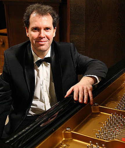 Sanrmeo: domenica prossima al Casinò il concerto della Sinfonica con il pianista Yuri Bogdanov