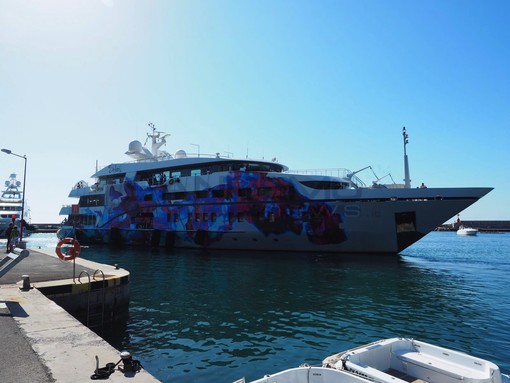Lo yacht "Saluzi" in arrivo a Porto Sole Lo yacht "Saluzi" in arrivo a Porto Sole